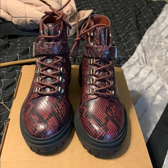 Vince Camuto Laceup Boots Bindelia 